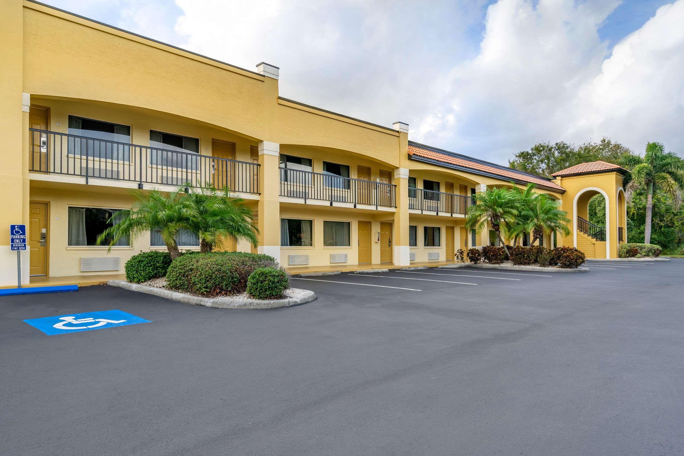 Comfort Inn Sun City Center - Ruskin - Tampa South Buitenkant foto
