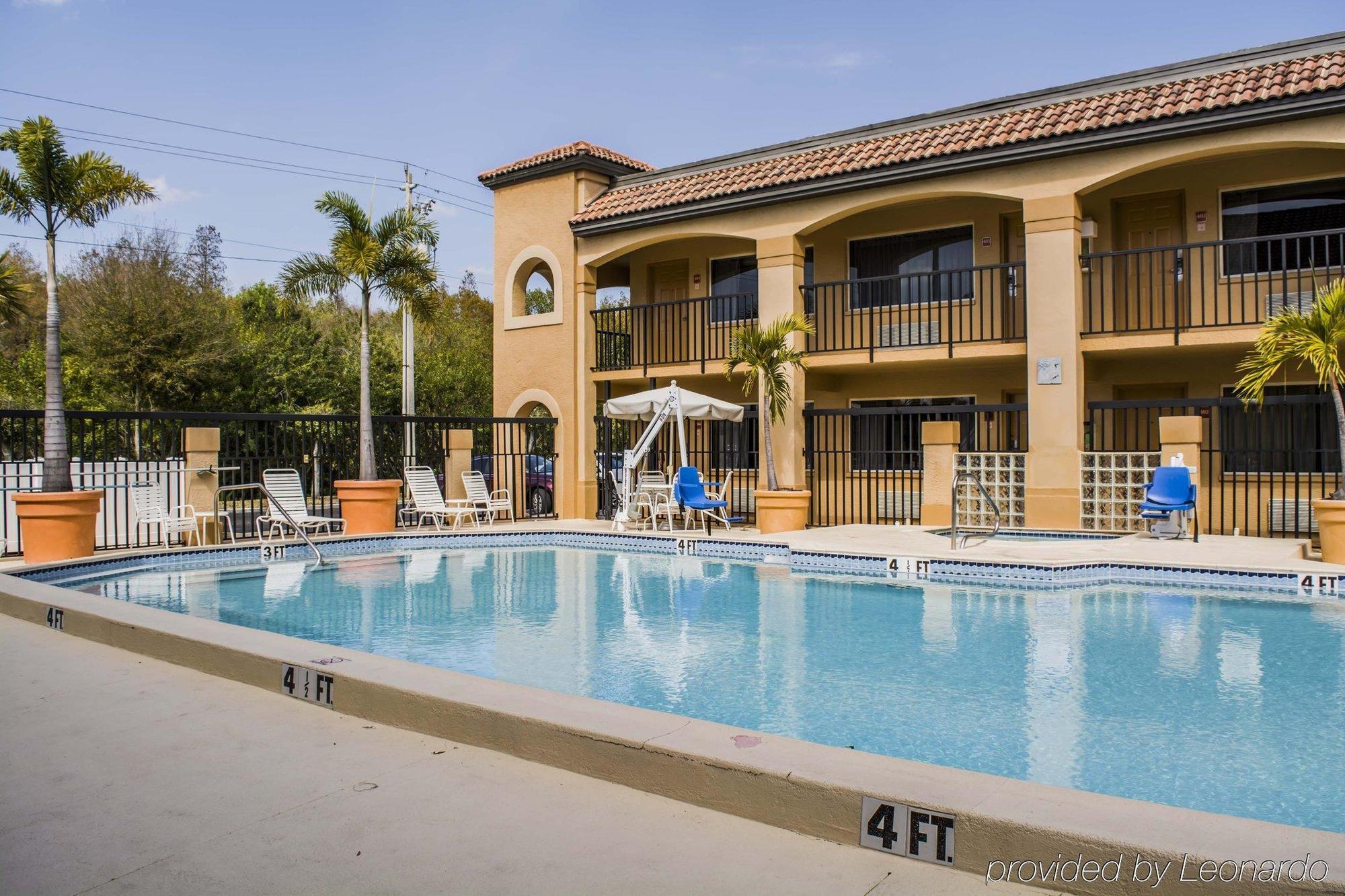 Comfort Inn Sun City Center - Ruskin - Tampa South Buitenkant foto